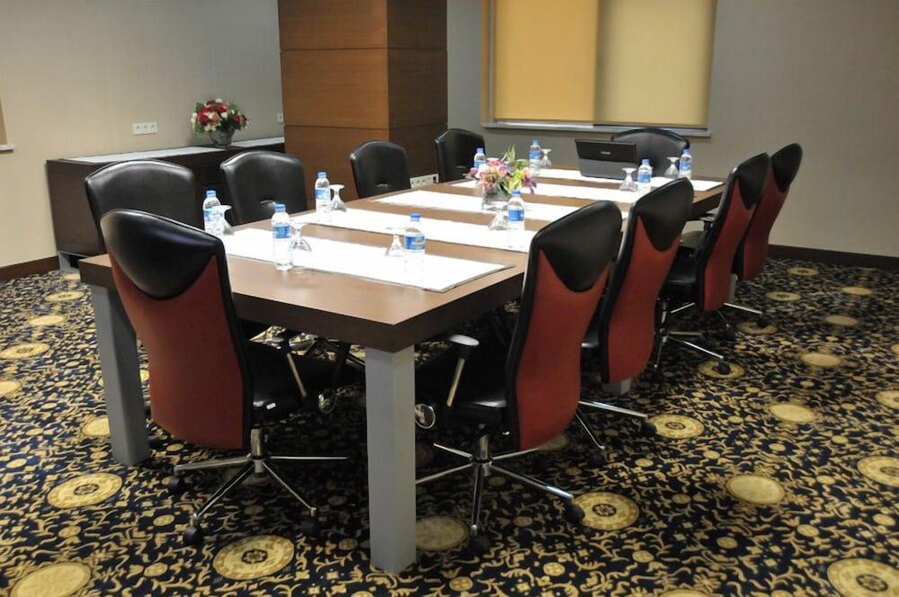 Rhiss Hotel Maltepe Истанбул Екстериор снимка